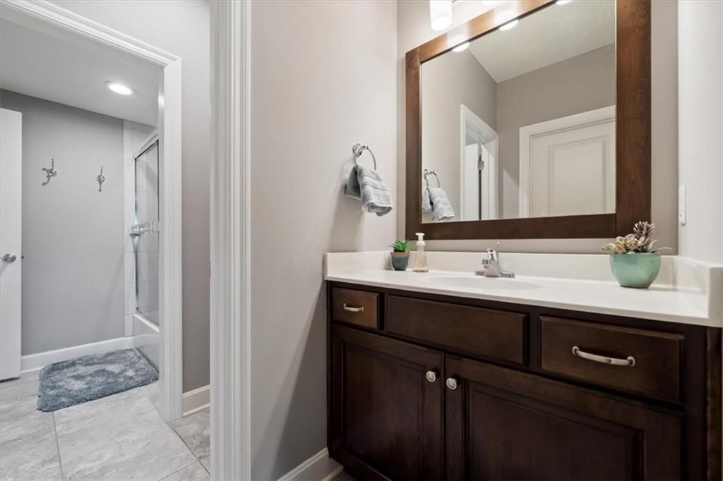 4421 N 142nd Street — photo 35
