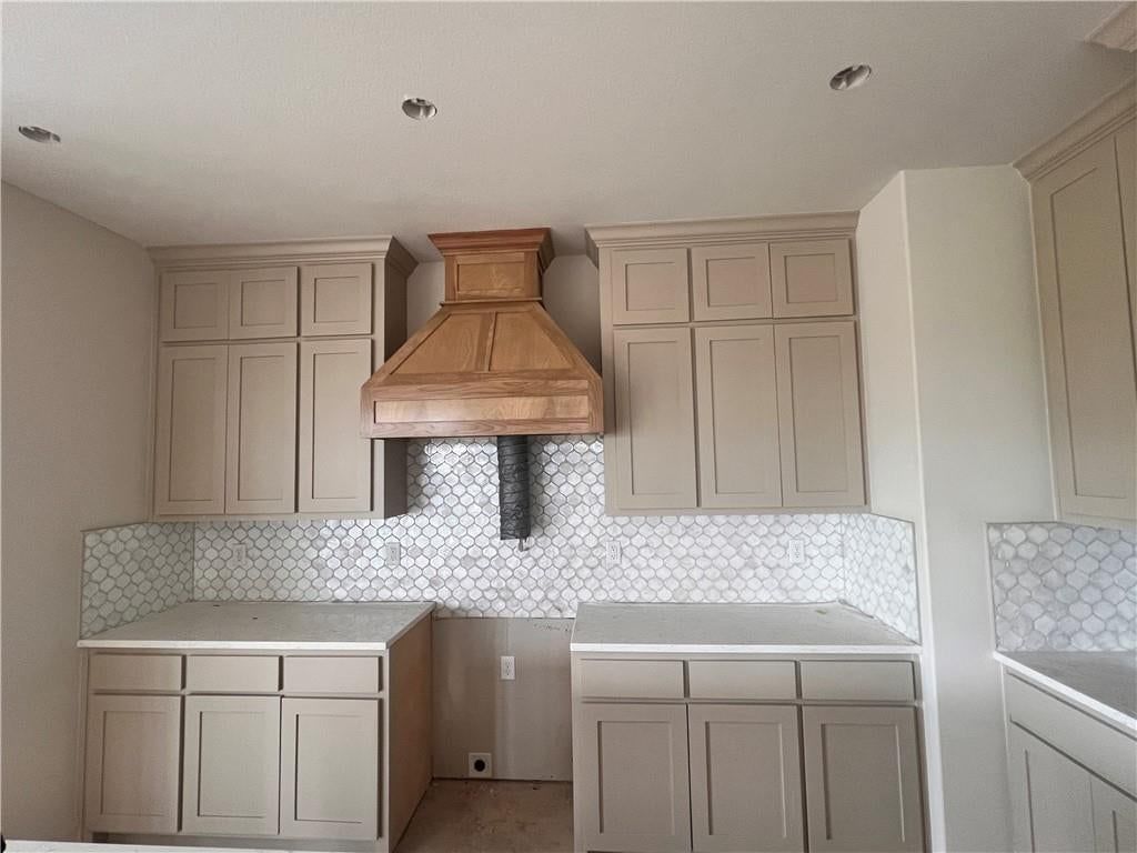 16367 Baxter Street — photo 9