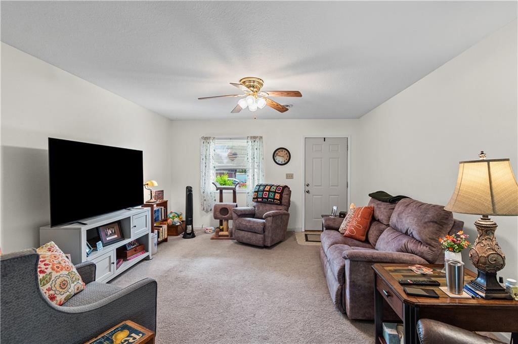 1110-1122 W Prospect Street — photo 19
