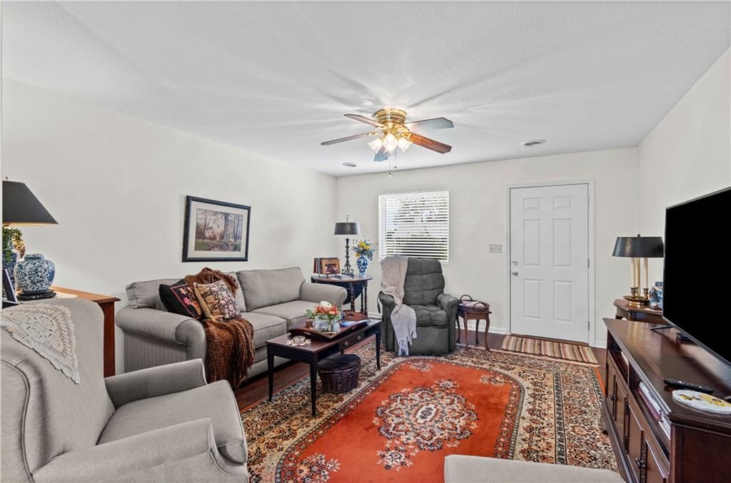 1110-1122 W Prospect Street — photo 27