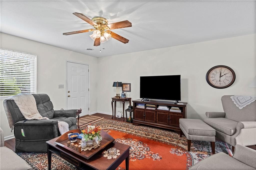 1110-1122 W Prospect Street — photo 28