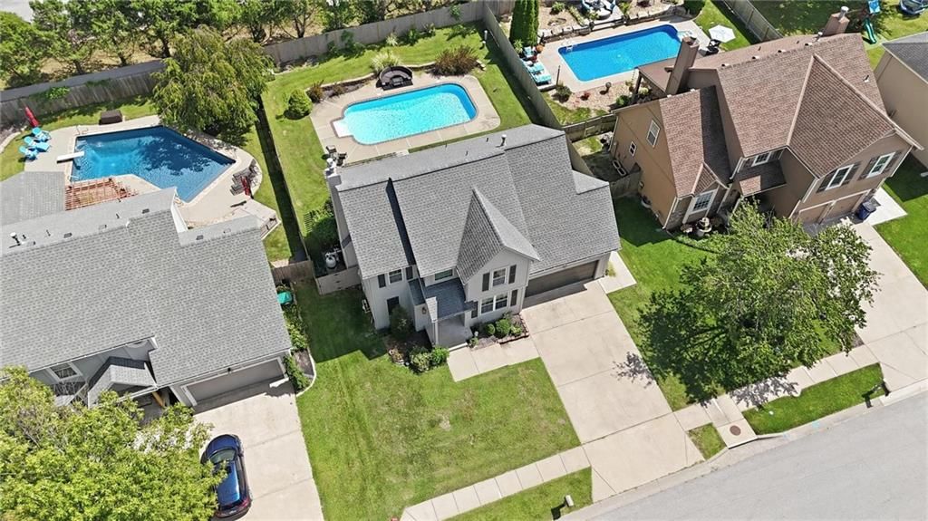 3208 SW 8th Street — photo 4