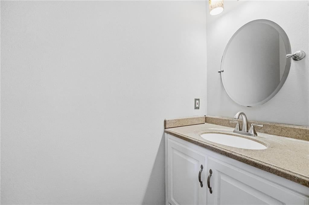3208 SW 8th Street — photo 20
