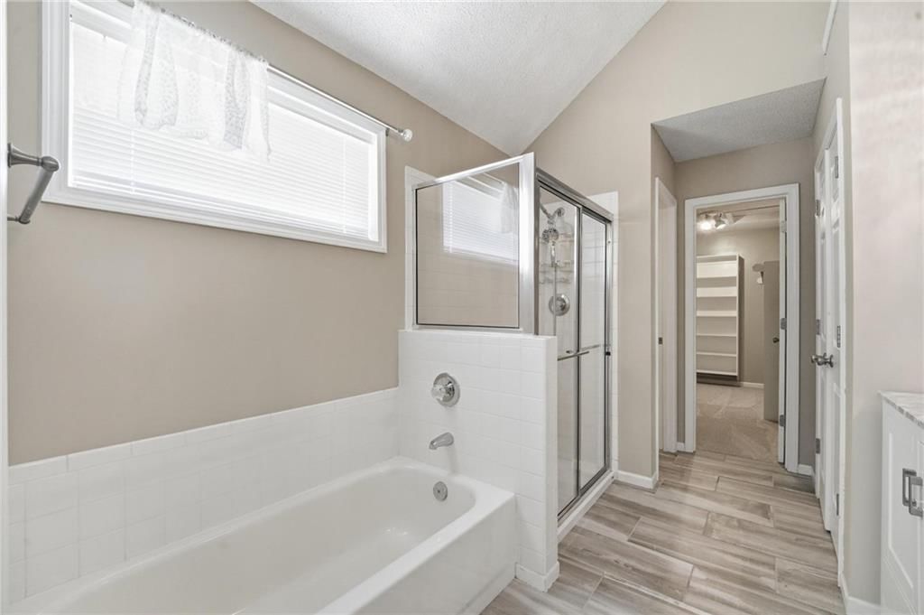 3208 SW 8th Street — photo 27