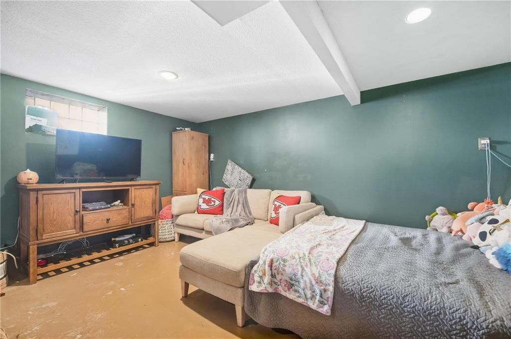 Photo 32 of 53 - 11811 E 53 Street, Kansas City, MO 64133
