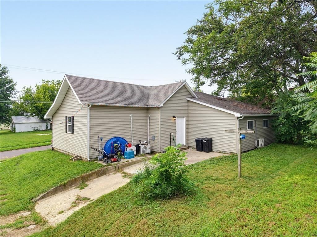 1001 Custer Street — photo 21