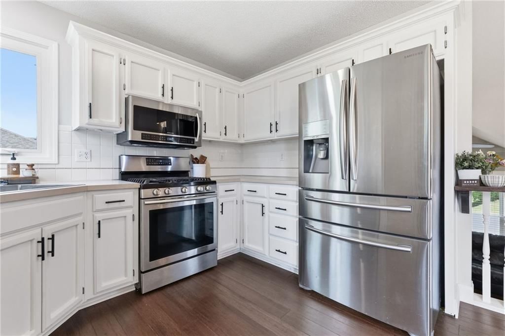 105 SE HARVARD Drive — photo 5