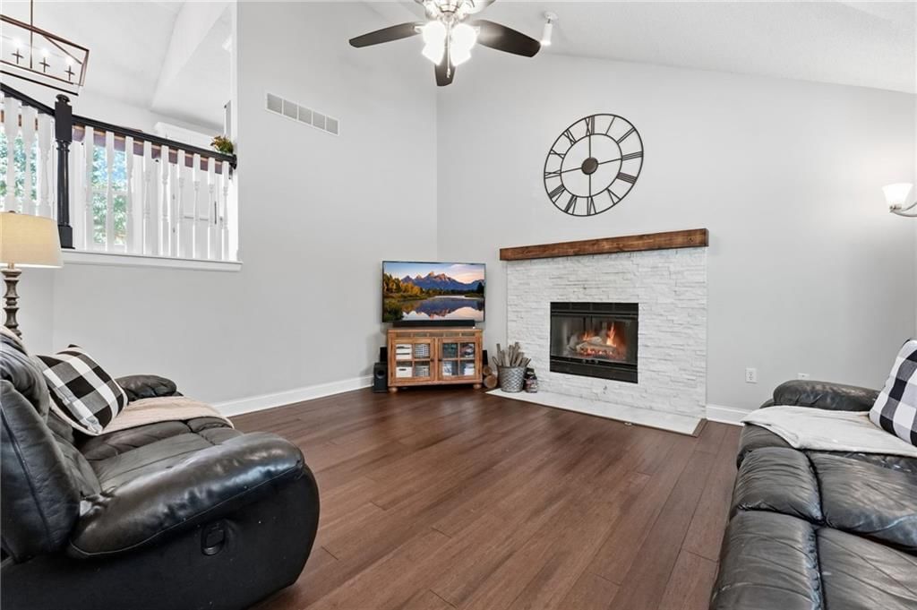 105 SE HARVARD Drive — photo 8