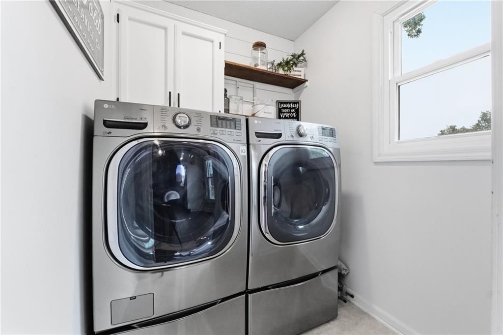 105 SE HARVARD Drive — photo 18
