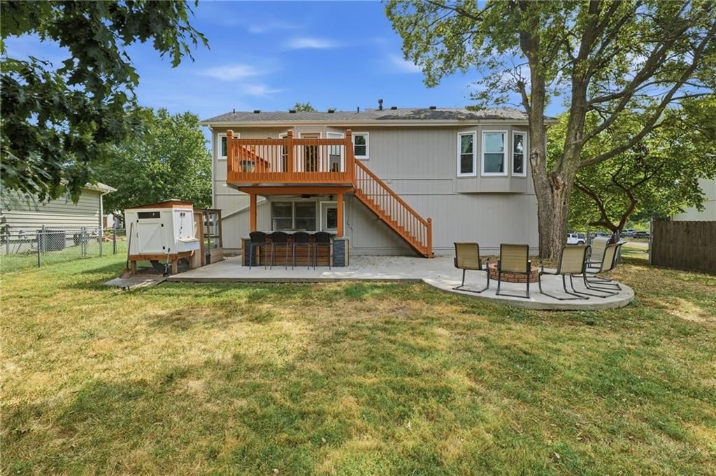 105 SE HARVARD Drive — photo 24