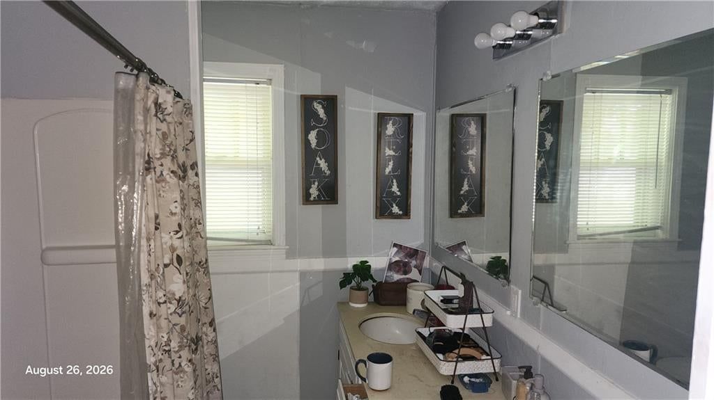813 N Crysler Avenue — photo 6