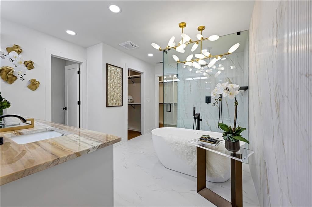 10104 Hemlock Drive — photo 25