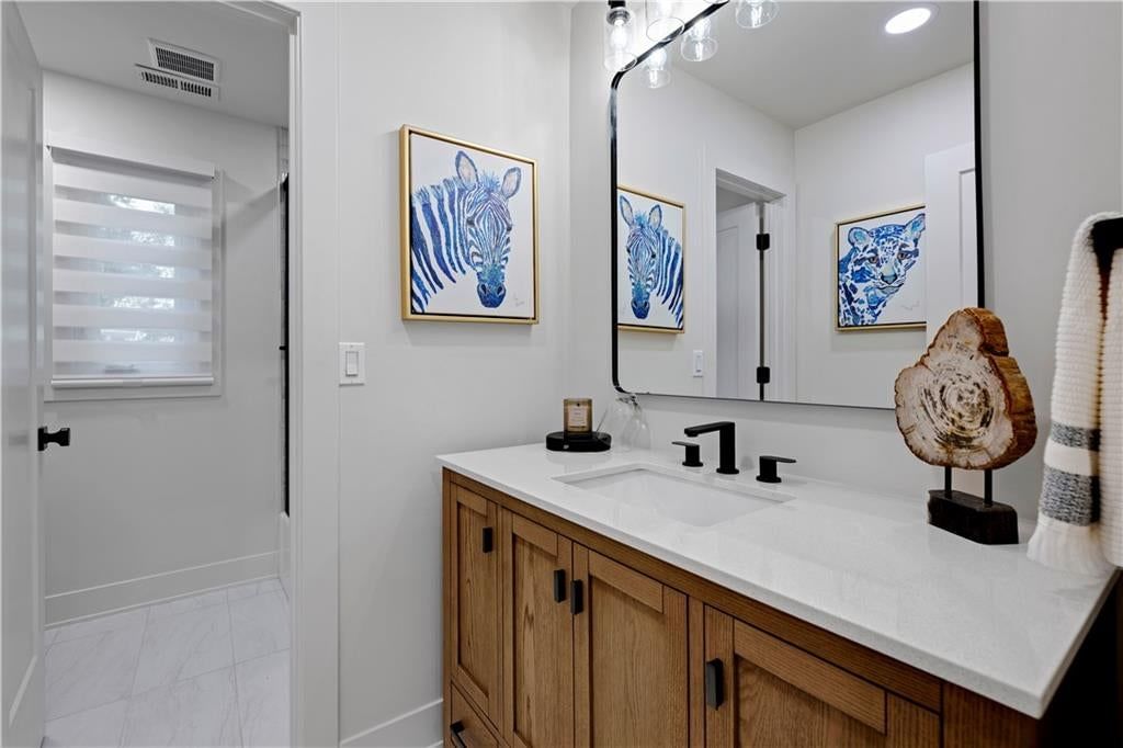 10104 Hemlock Drive — photo 38