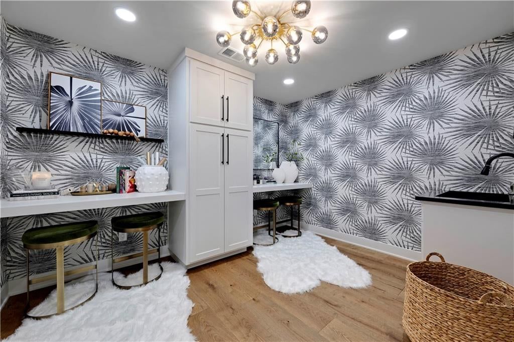 10104 Hemlock Drive — photo 39