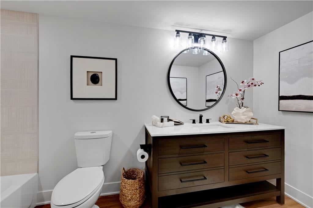10104 Hemlock Drive — photo 44