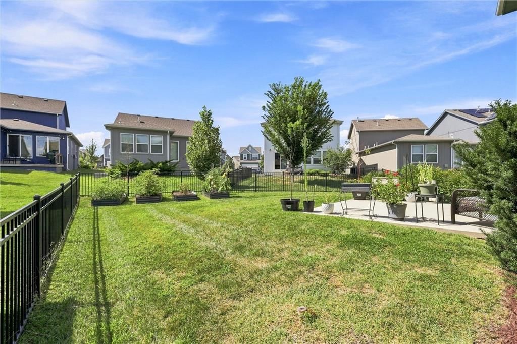 8811 SW 9th Street — photo 38