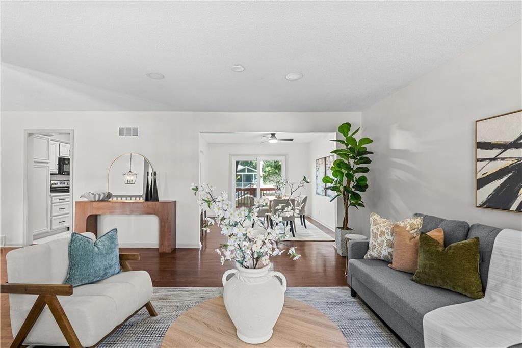 1409 W ALTA Lane — photo 11
