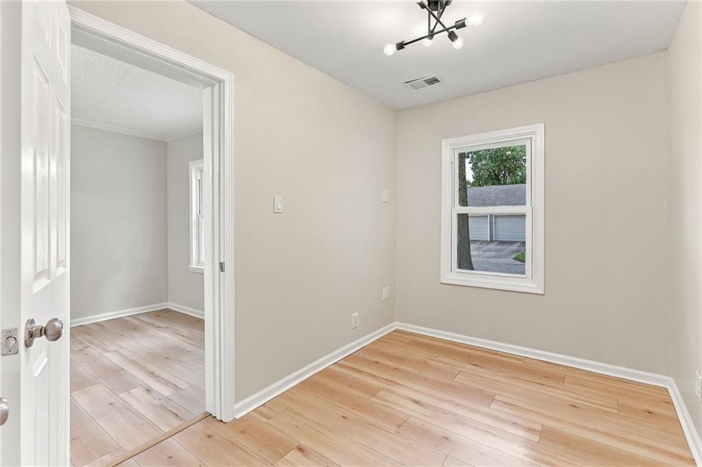 Photo 20 of 37 - 6104 W 53rd Terrace, Mission, KS 66204