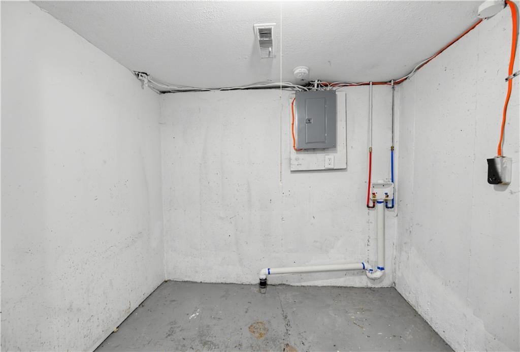 11209 Marsh Avenue — photo 23