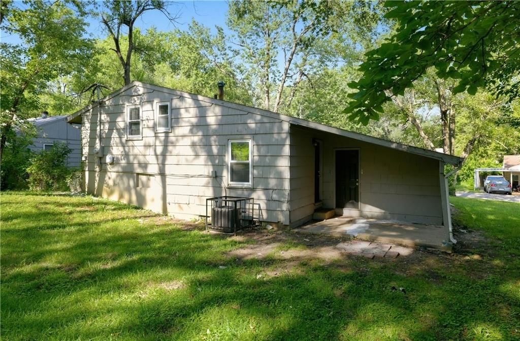 11209 Marsh Avenue — photo 26