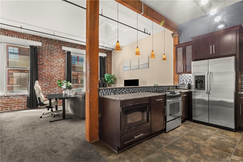 308 W 8th Street — photo 24