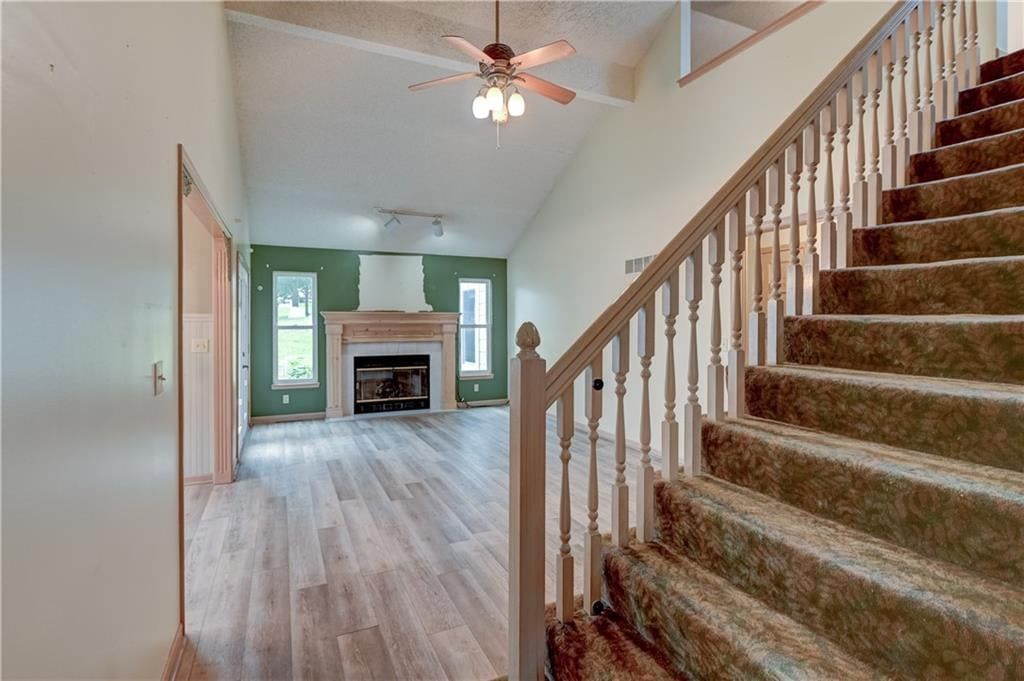Photo 6 of 42, 1421 Birdseye Court, Blue Springs, MO 64015