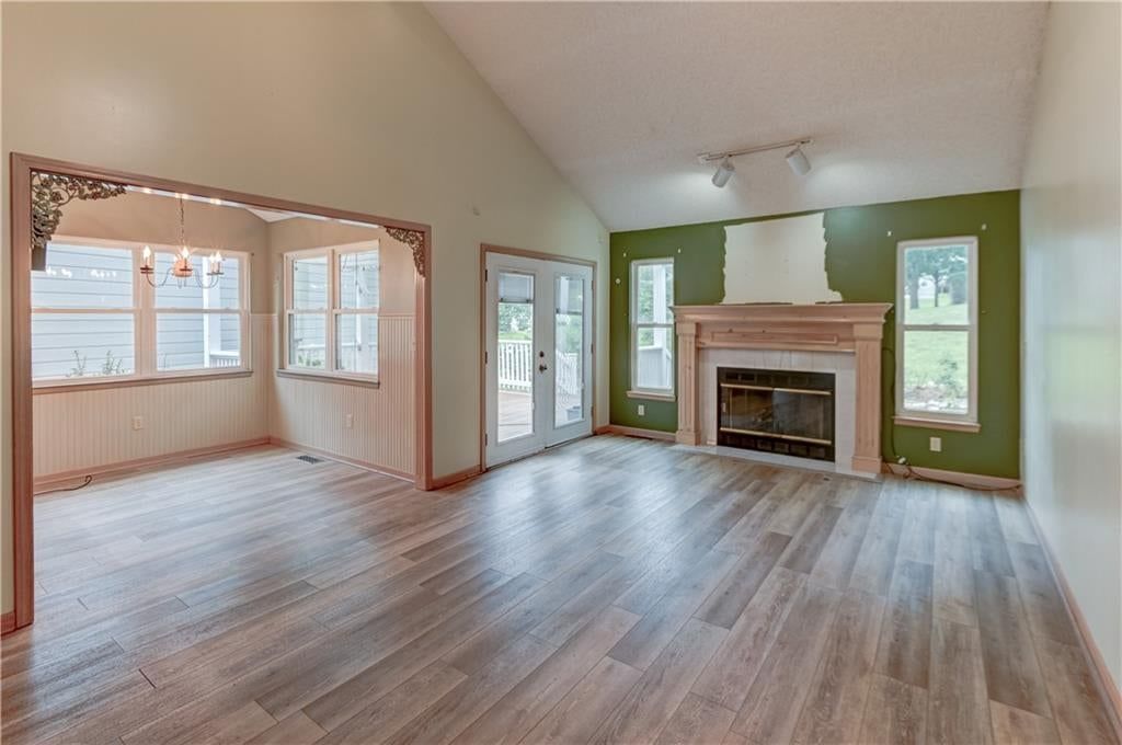 Photo 8 of 42 - 1421 Birdseye Court, Blue Springs, MO 64015