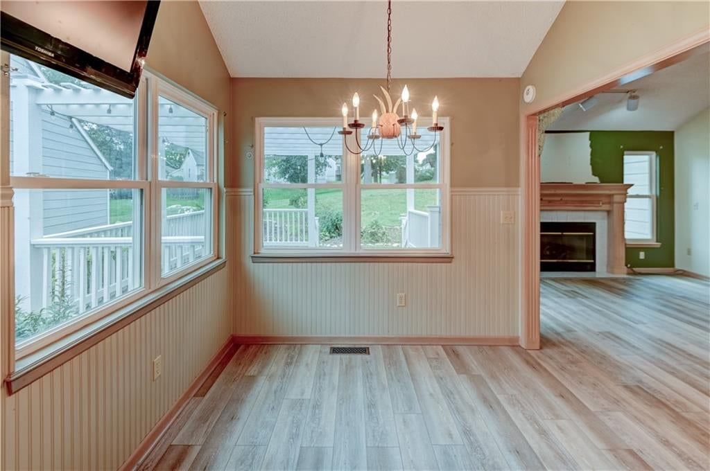 Photo 16 of 42 - 1421 Birdseye Court, Blue Springs, MO 64015
