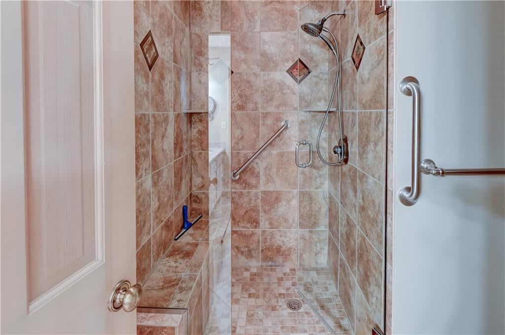 Photo 25 of 42, 1421 Birdseye Court, Blue Springs, MO 64015