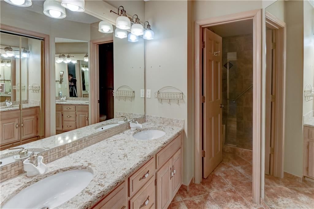 Photo 27 of 42 - 1421 Birdseye Court, Blue Springs, MO 64015