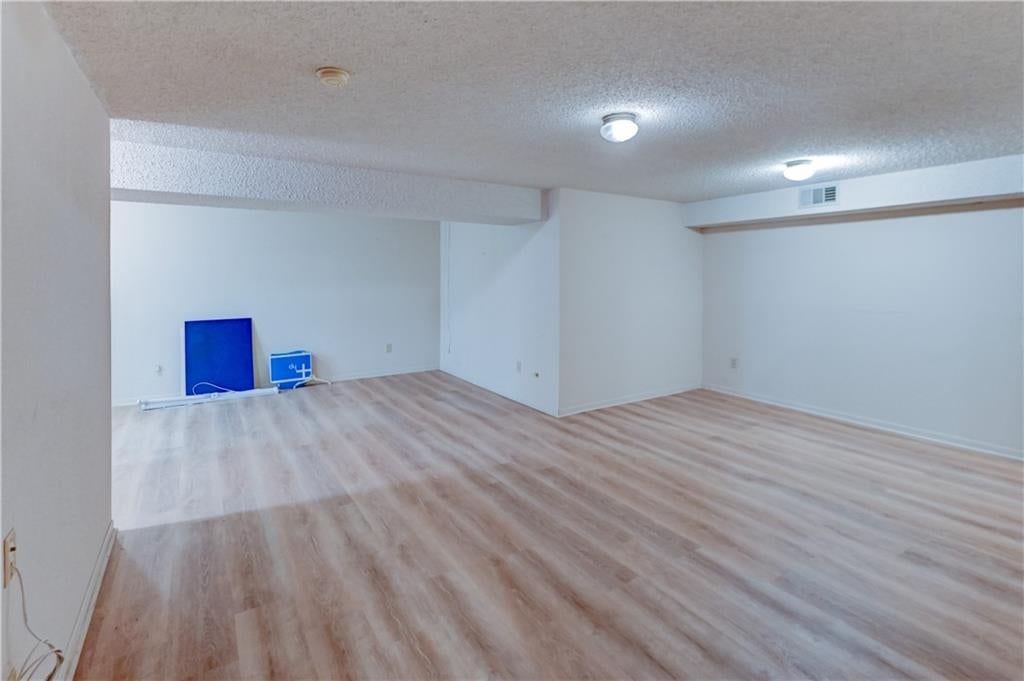 Photo 36 of 42 - 1421 Birdseye Court, Blue Springs, MO 64015