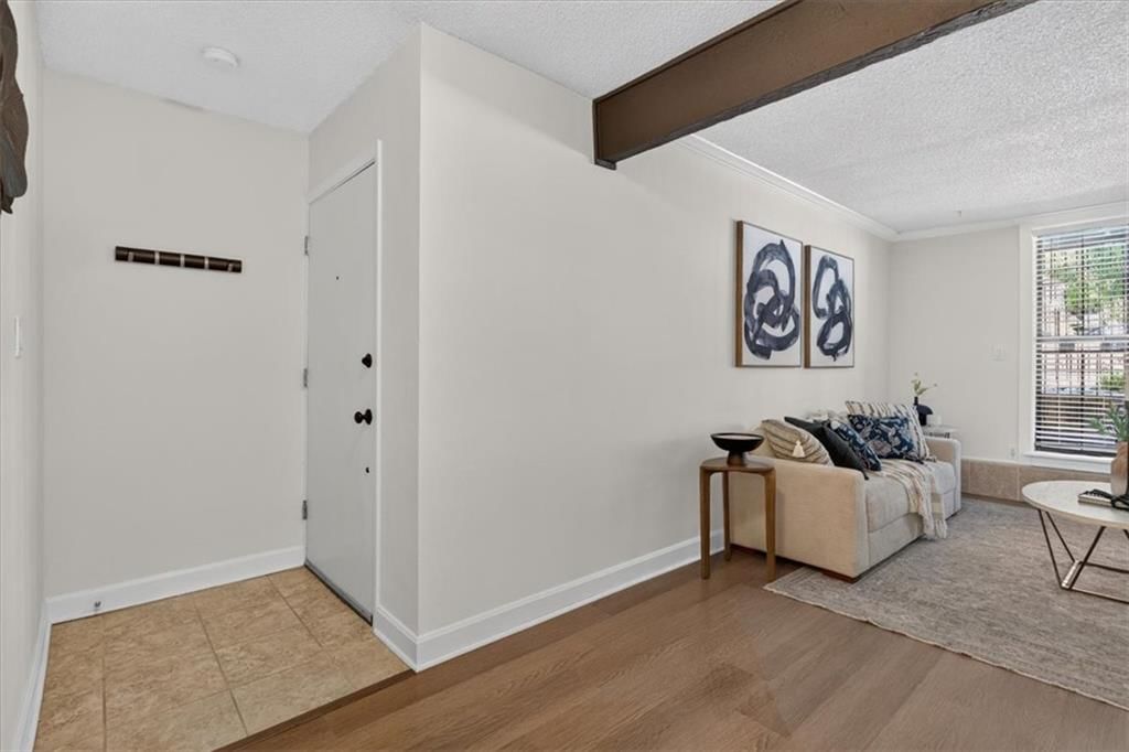 4727 Jarboe Street — photo 7