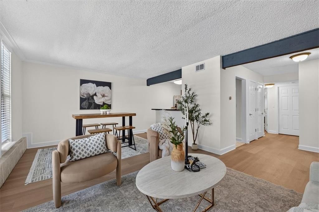 4727 Jarboe Street — photo 12