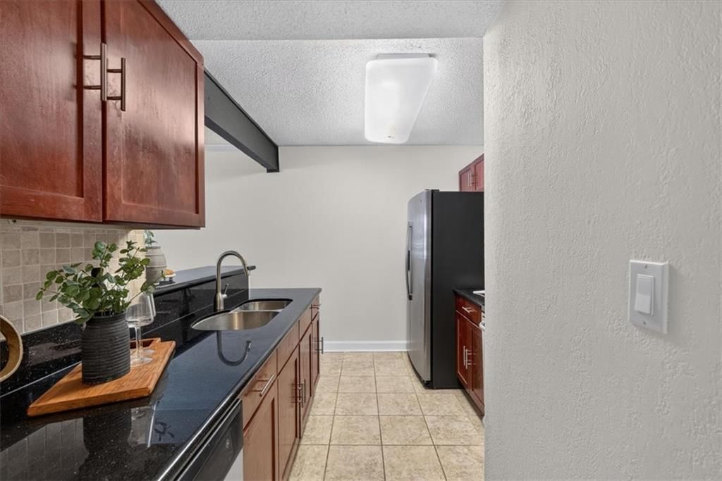 4727 Jarboe Street — photo 20