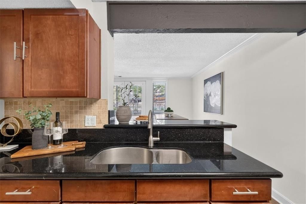 4727 Jarboe Street — photo 21