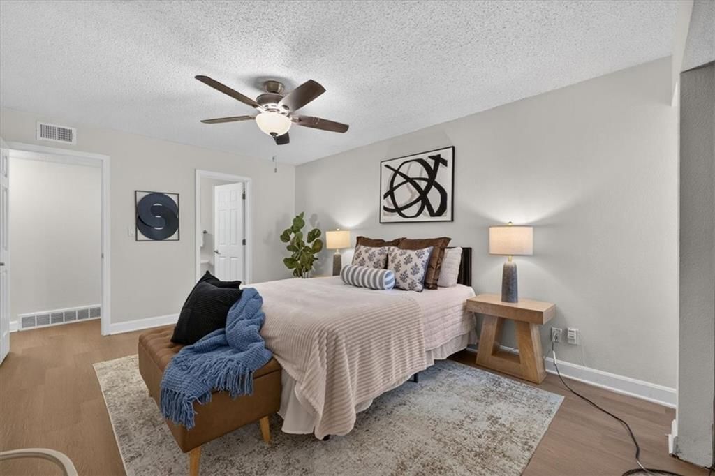 4727 Jarboe Street — photo 32
