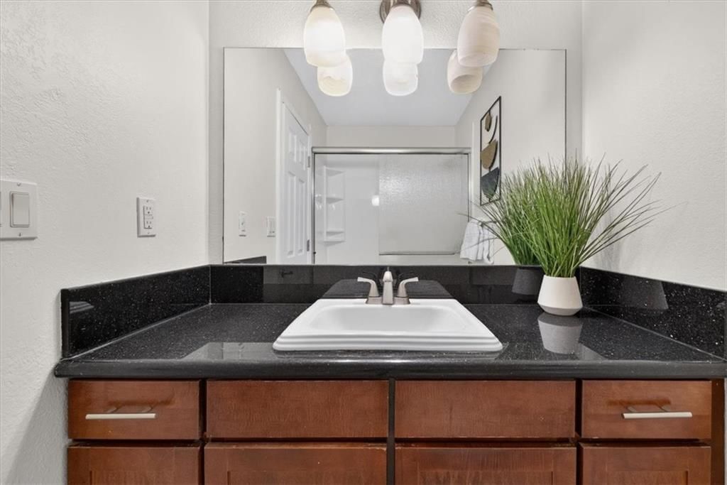 4727 Jarboe Street — photo 34