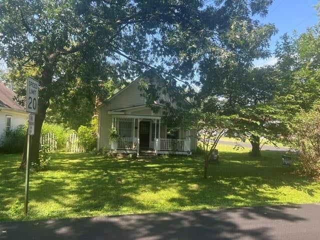 2824 N 156th Street, Basehor, KS