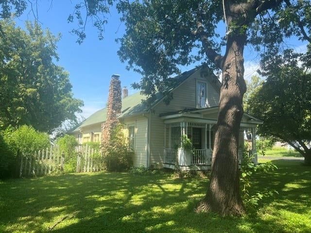 2824 N 156th Street, Basehor, KS: listing photo 2