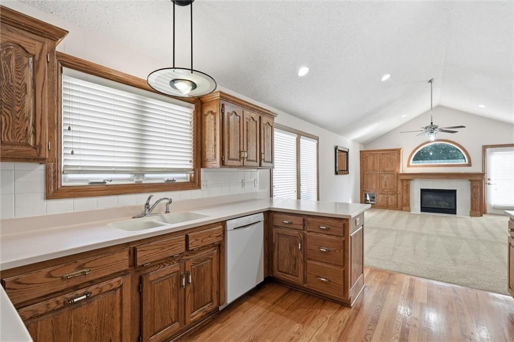 7907 N Cherry Street — photo 6