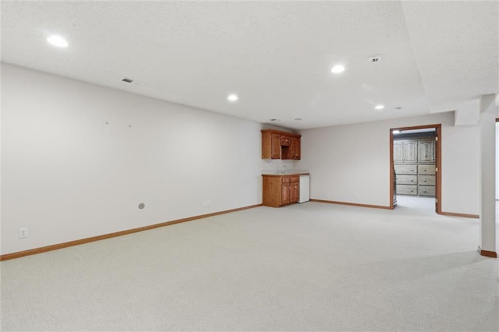 7907 N Cherry Street — photo 20