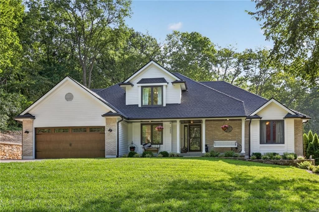 7355 NW Brightwell Road, Parkville, MO: listing photo 2