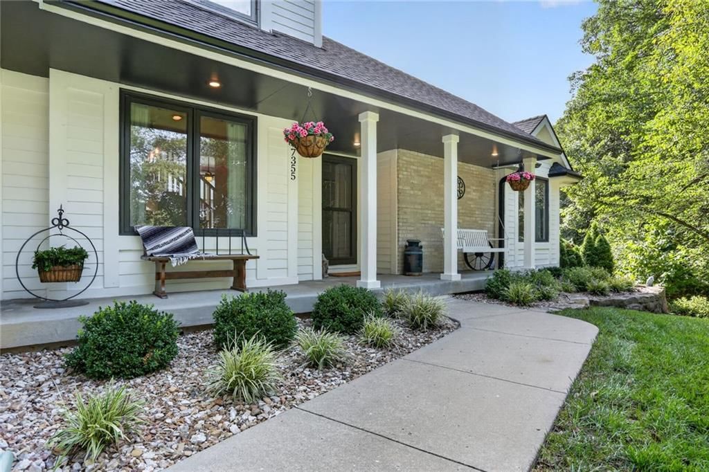 7355 NW Brightwell Road, Parkville, MO: listing photo 3