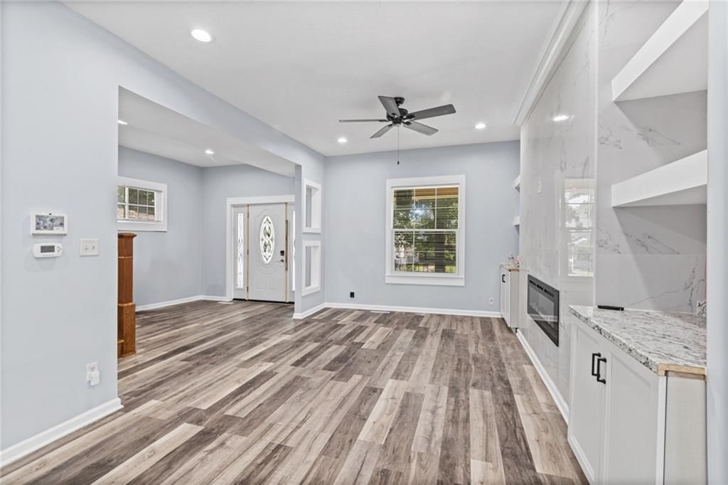 330 Jackson Avenue — photo 7
