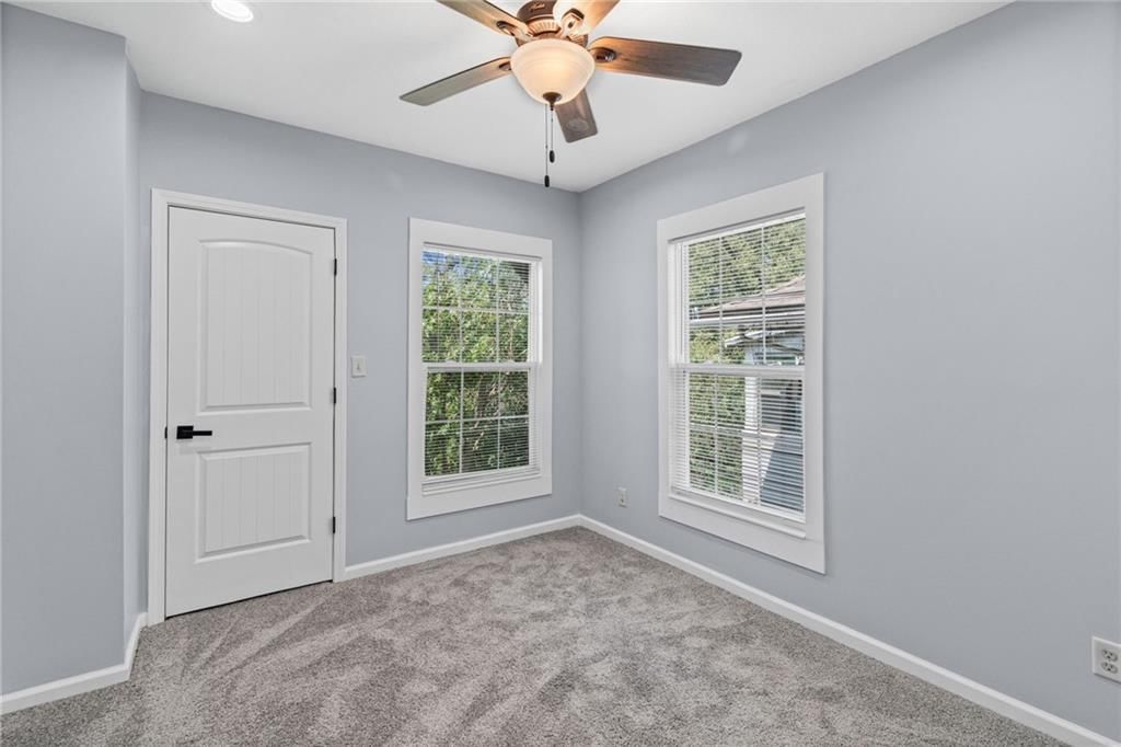 330 Jackson Avenue — photo 20