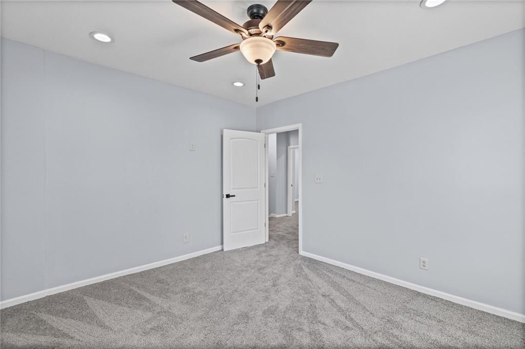 330 Jackson Avenue — photo 22