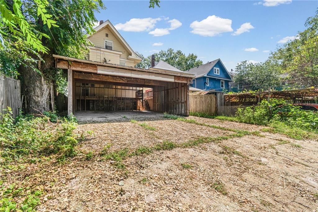 330 Jackson Avenue — photo 30