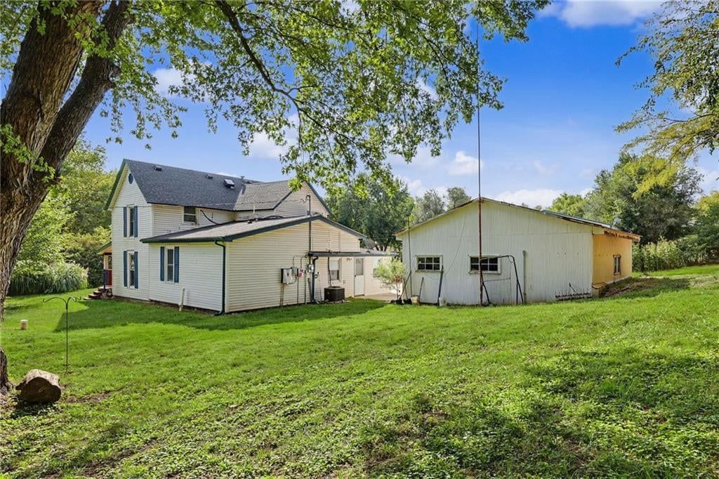 Photo 9 of 43 - 23460 Interurban Road, Dearborn, MO 64439