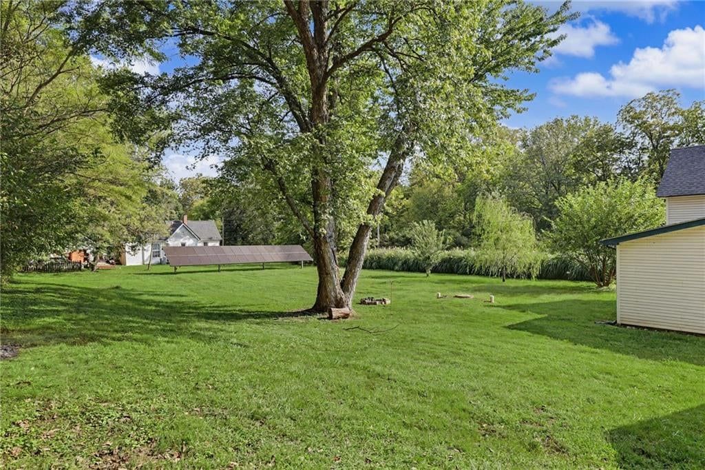 Photo 10 of 43 - 23460 Interurban Road, Dearborn, MO 64439