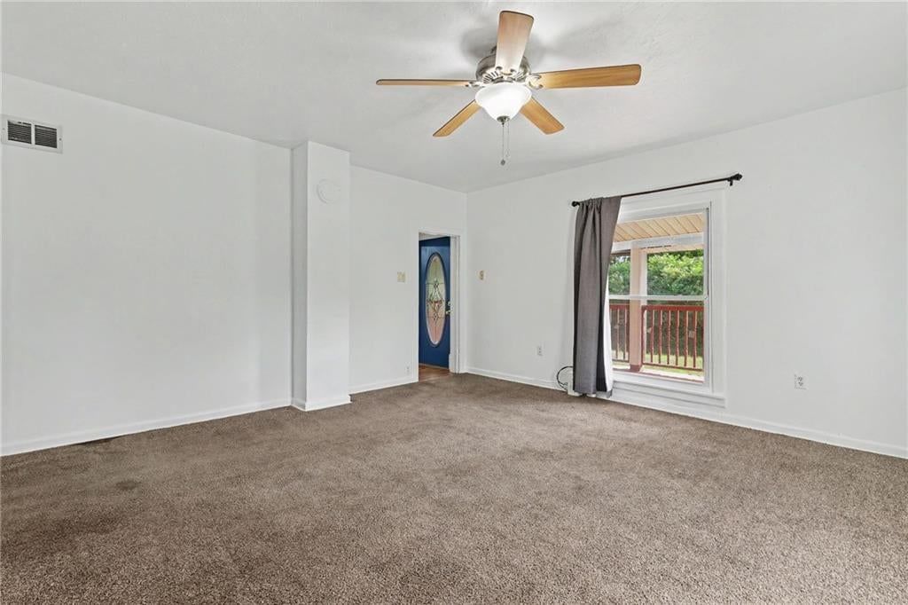 Photo 14 of 43 - 23460 Interurban Road, Dearborn, MO 64439